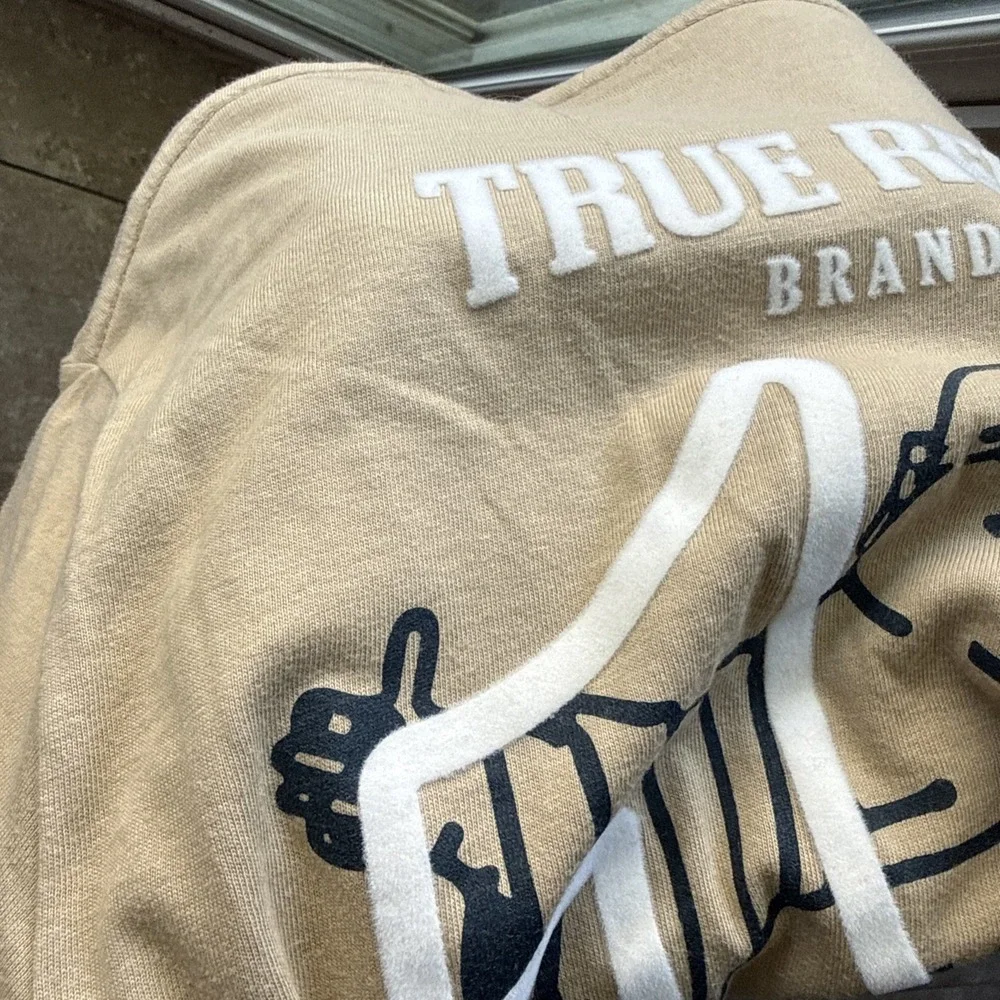 True Religion T-shirt Men's Size Small Beige NEW ORIGINAL WITH TAGS